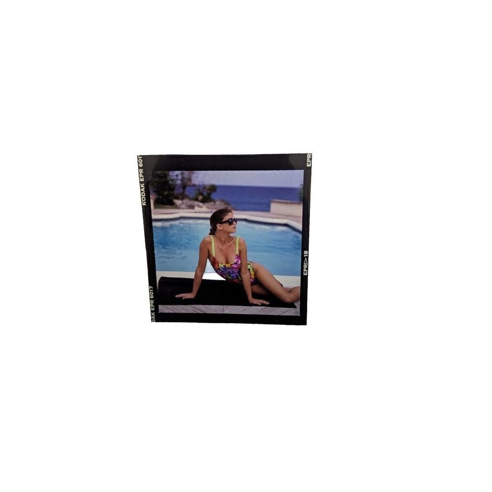Kathy Ireland Photo Slide Swimsuit Model Catalog‎ Production Picture (A9)